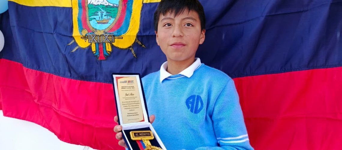 ESTUDIANTE DESTACADO